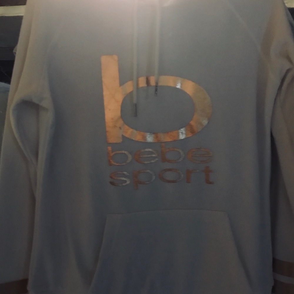 Clothes - Picture 6 of 8